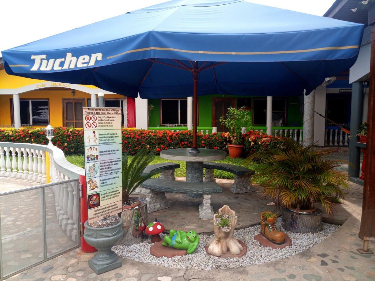 Rainbow Village La Ceiba Eksteriør bilde